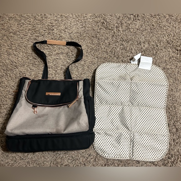 Petunia Pickle Bottom diaper bag - Picture 2 of 6